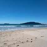 Flat 50 Metros Da Praia, Ingleses, Area Nobre!