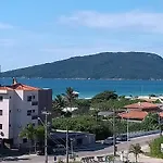 Flat 50 Metros Da Praia, Ingleses, Area Nobre!