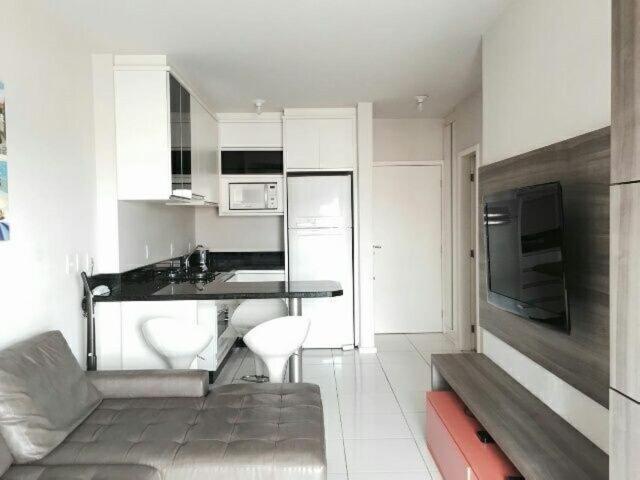 Flat 50 Metros Da Praia, Ingleses, Area Nobre! Apartamento Florianopolis