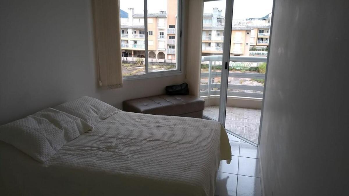 Flat 50 Metros Da Praia, Ingleses, Area Nobre! *
